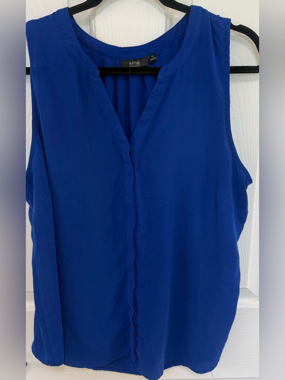 Apt. 9 Royal Blue Sleeveless V-Neck Blouse